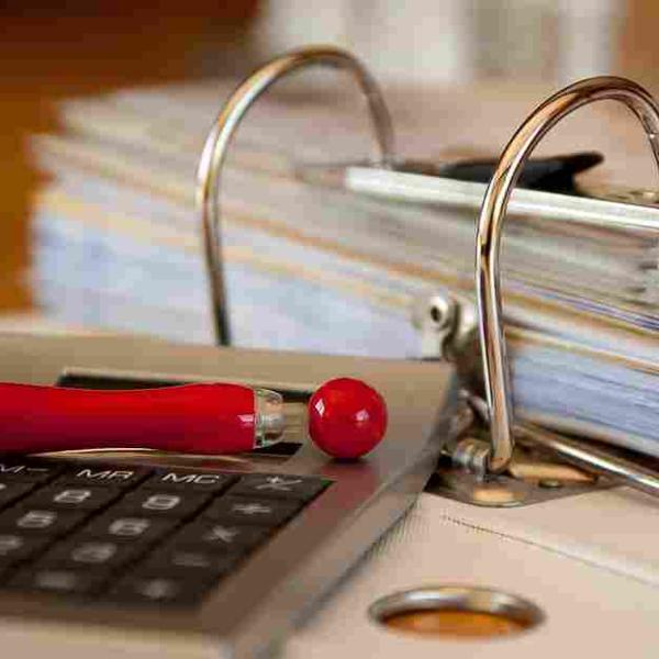 forensic accountant
